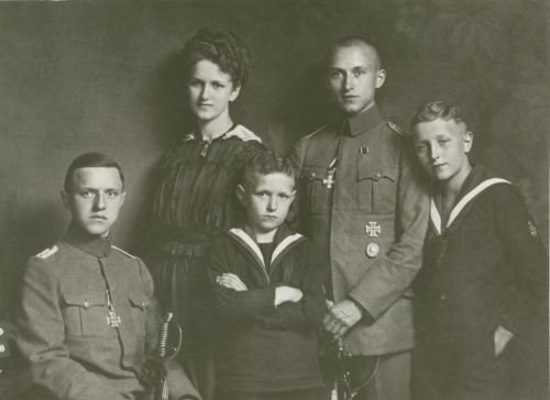 ернст юнґер, перша світова війна, олена семеняка, техніка, новий націоналізм, фрідріх ґеорґ юнґер