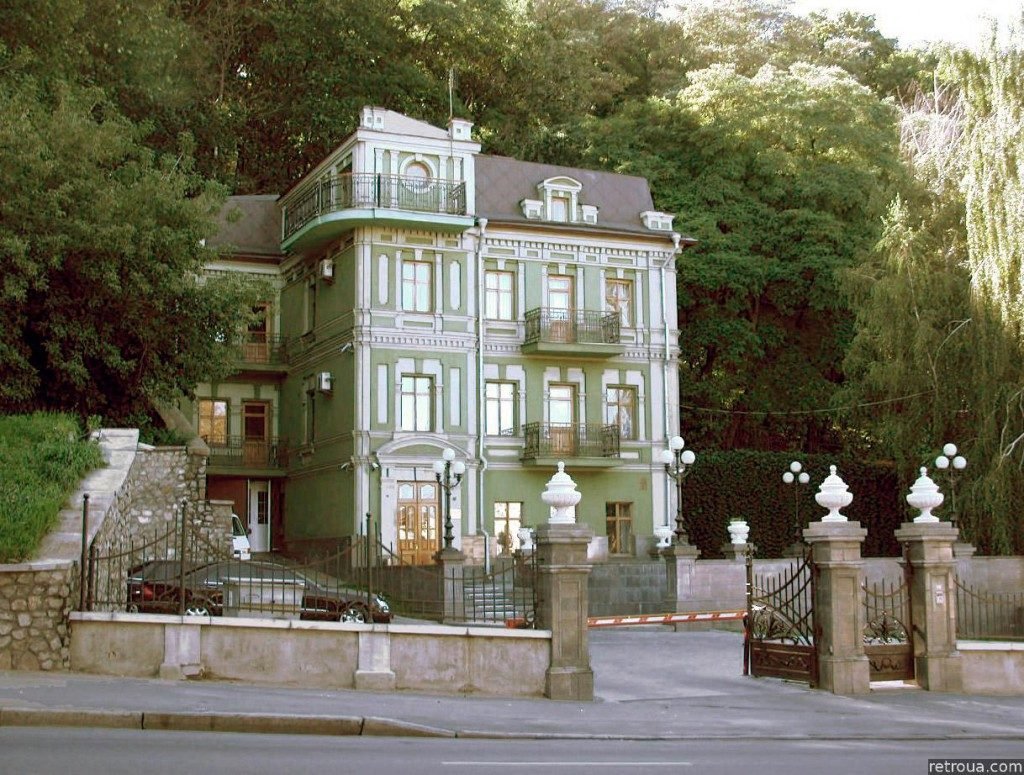 втрачений київ, архітектура, флігель казанського, 2006